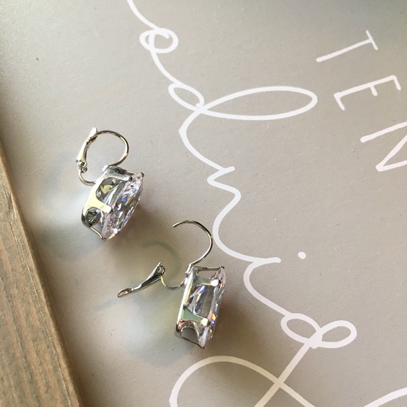 Stunning Drop Imitation Diamond Silver Earrings - Picture 8 of 10